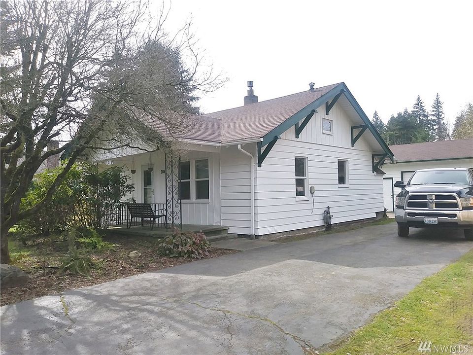 1st image of 905 Frederick St SE