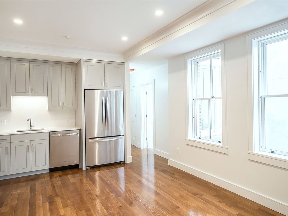 11 Temple #6 Boston - Beacon Hill Unit Photo 3