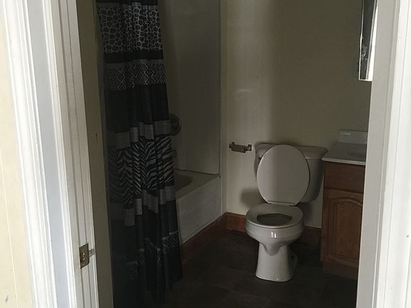 5th image of 1404 E 8th St #1