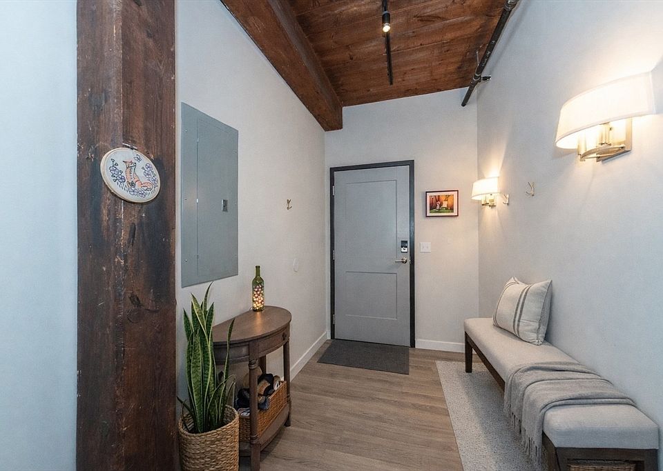 1st image of 55 Sterling St #305