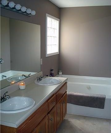 5th image of 1448 Buchanon Dr #D