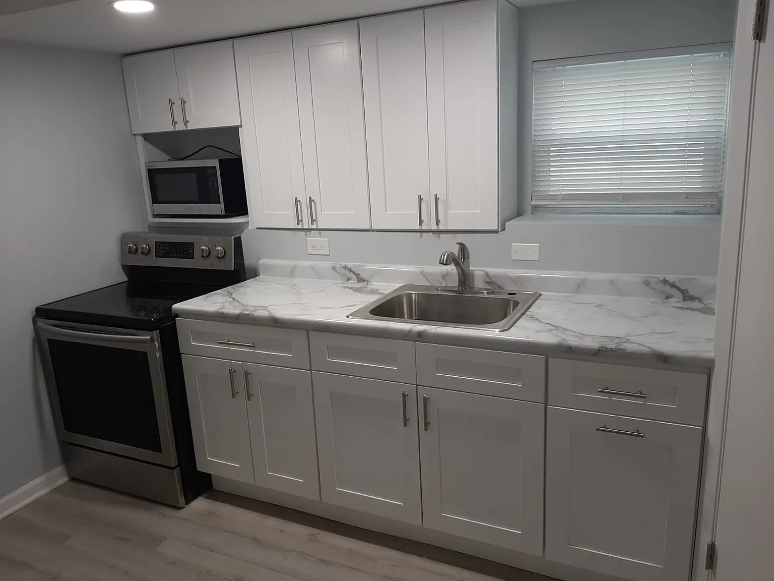 1 bed, 1000 sqft, $1,400 — Photo 1