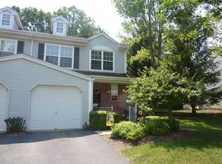 63 Hickory Way, Mount Arlington, NJ 07856