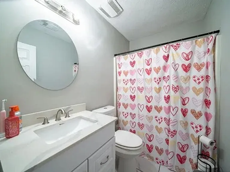 5208 Spinnaker Ct — Photo 16