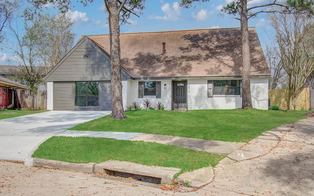 Building Photo - 7510 Troulon Dr