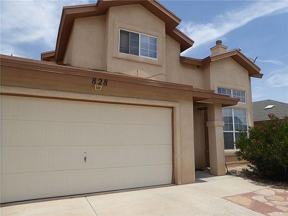2nd image of 828 Saguaro Park