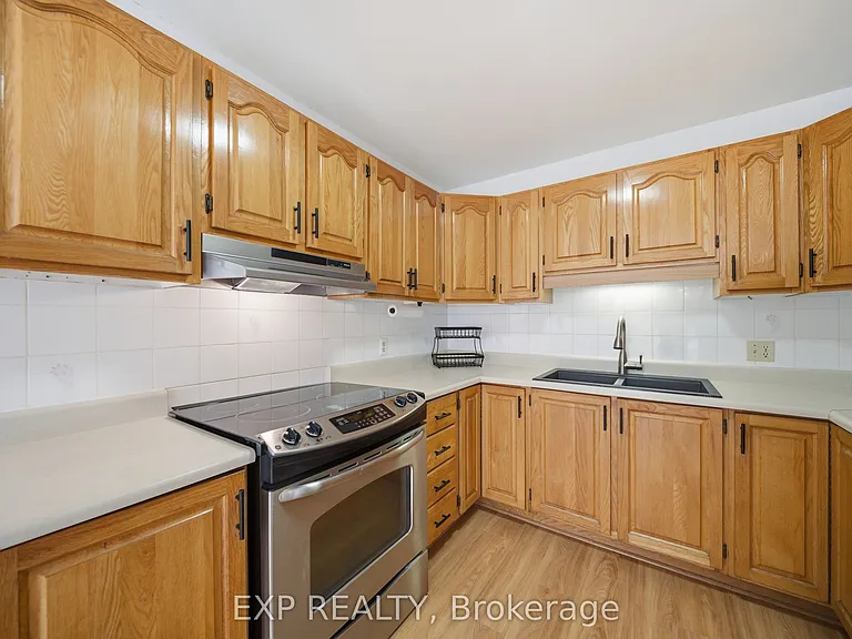 901 Morris St — Photo 15