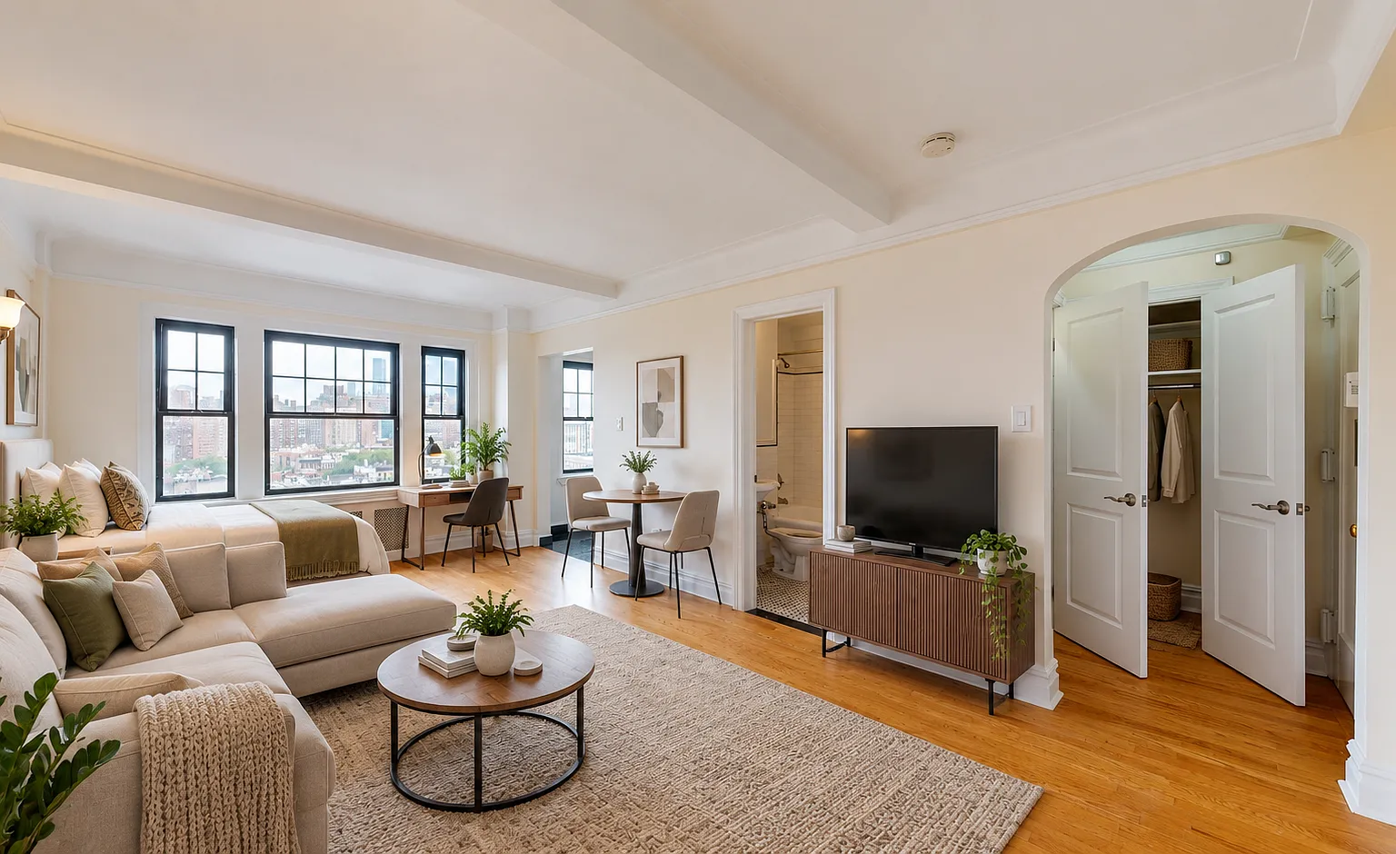 95 Christopher St — Photo 1