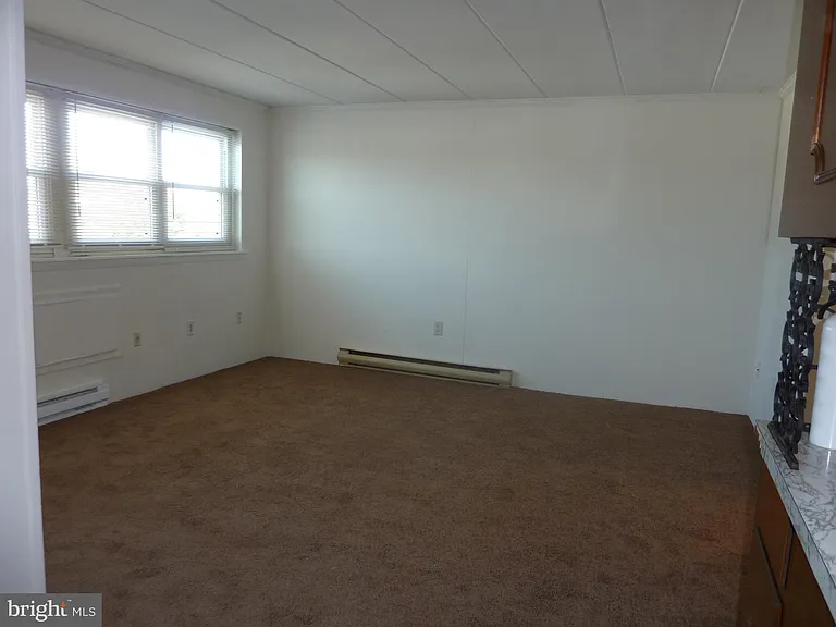 319 Camden Ave #F — Photo 2