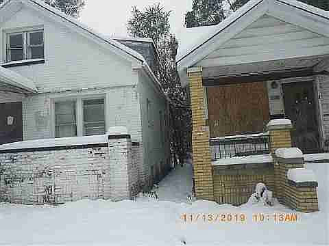 8126 E Grixdale