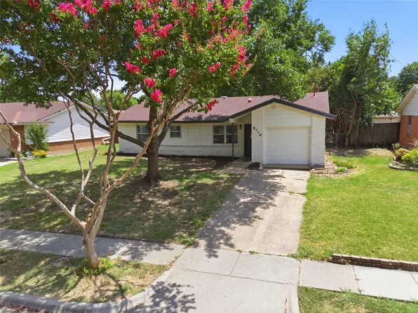 2114 Brookshire St, Arlington, TX 76010