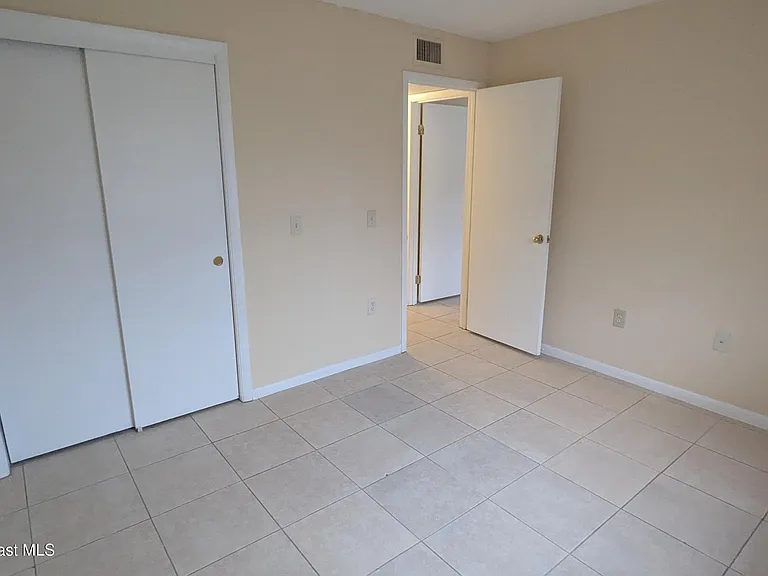 109 San Juan Cir — Photo 15