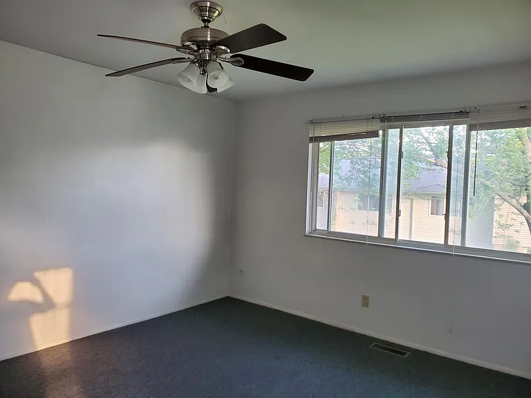 3657 Kenbrooke Ct — Photo 12