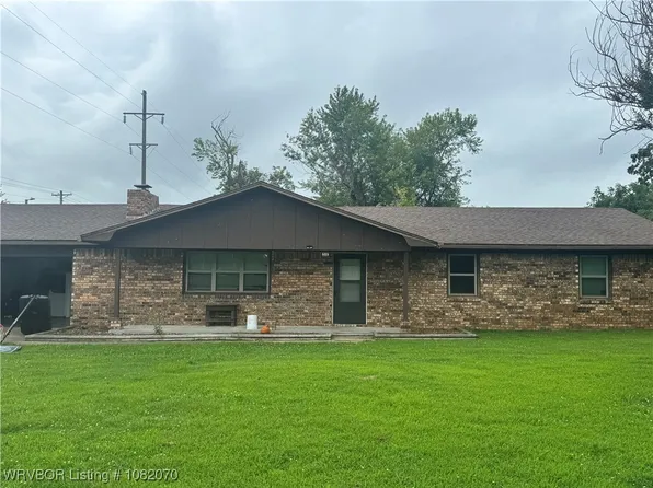 605 Melba Denton Ln, Sallisaw, OK 74955