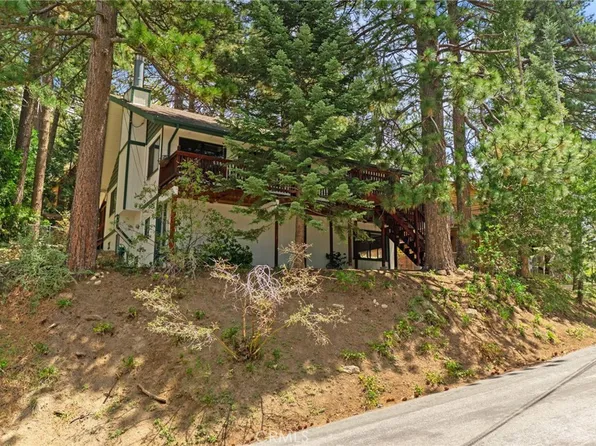 30878 Valley Oak Dr, Running Springs, CA 92382