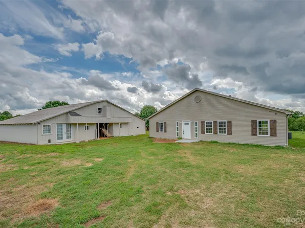 192 Weeping Way, Ellenboro, NC 28040