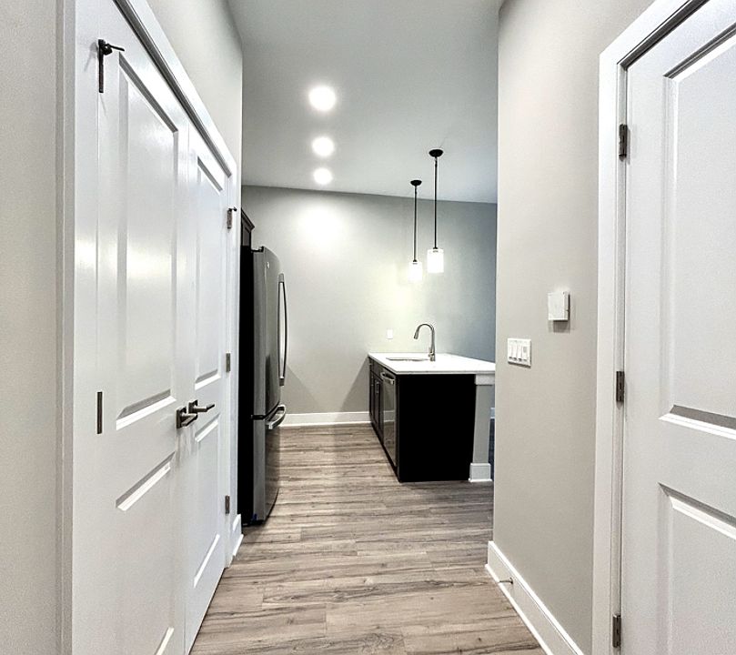 2nd image of 94-98 W Main St #302