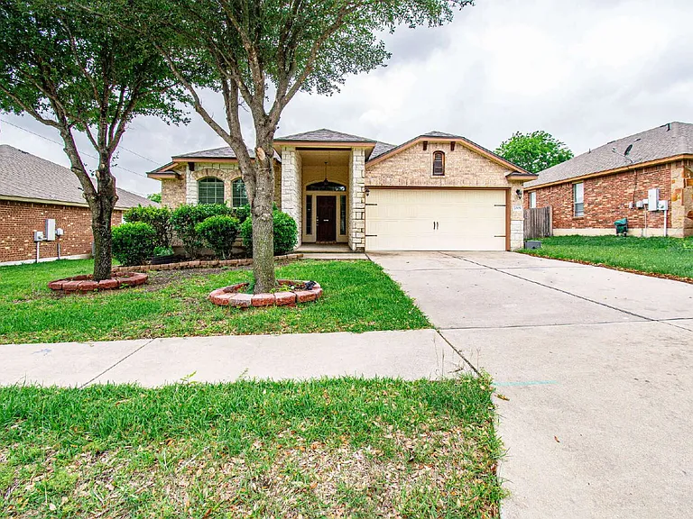 7003 Osbaldo Dr — Photo 1