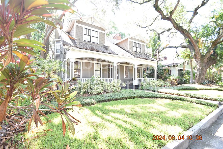1st image of 808 S Packwood Ave