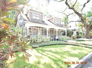 808 S Packwood Ave, Tampa, FL 33606