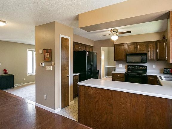 5th image of 2015 Vista Cir NW