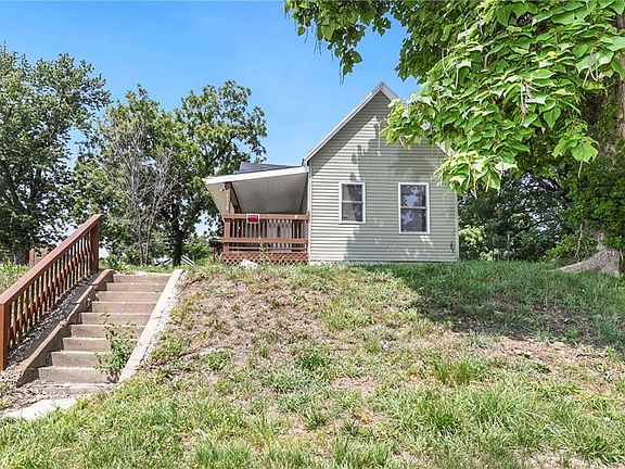 3rd image of 1930 N 25th St