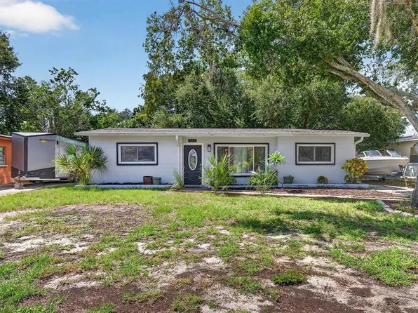 715 W BAYSHORE DRIVE, TARPON SPRINGS, FL 34689