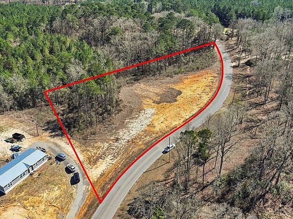 2nd image of 398 Wire Rd