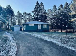 16 W Riverside Rd, Esko, MN 55733