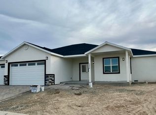 5864 Offenhauser Dr, Winnemucca, NV 89445