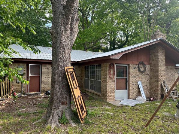 311 Sawyer Dr N, Crossett, AR 71635