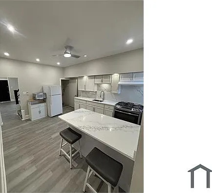 2242 Fraley St — Photo 1