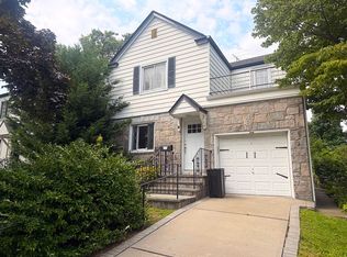 8050 214th St, Hollis Hills, NY 11427