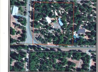 01590 Queens Branch Rd, Rogue River, OR 97537