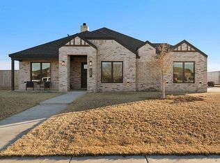 823 13th St, Wolfforth, TX 79382