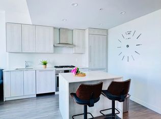 2311 Beta Ave #3006, Burnaby, BC V5C0M1