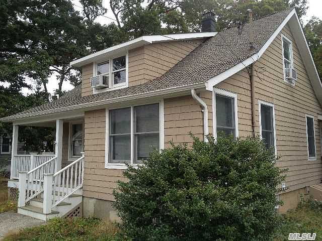 2nd image of 8 Andrew Ave