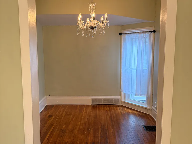 117 Plymouth Ave #2 — Photo 12