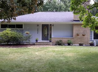 15425 Sunset Dr, Strongsville, OH 44136