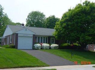 2964 Oklahoma Rd, Willow Grove, PA 19090