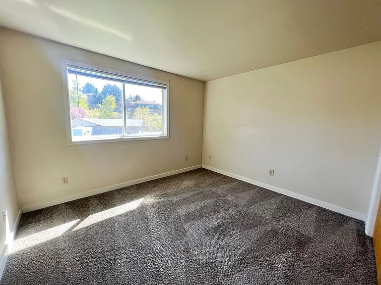 1308 N Brooklane St — Photo 17