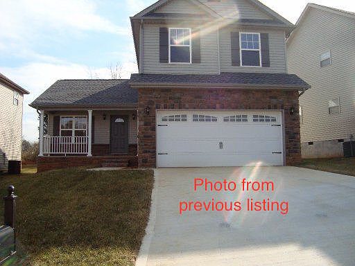 2nd image of 816 Lightfoot Way
