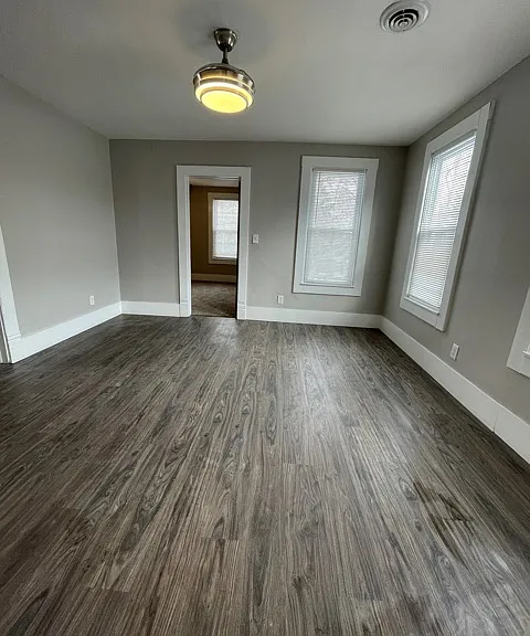 1374 E 41st St #2 — Photo 3