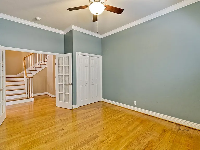 1150 Meredith Ave — Photo 34