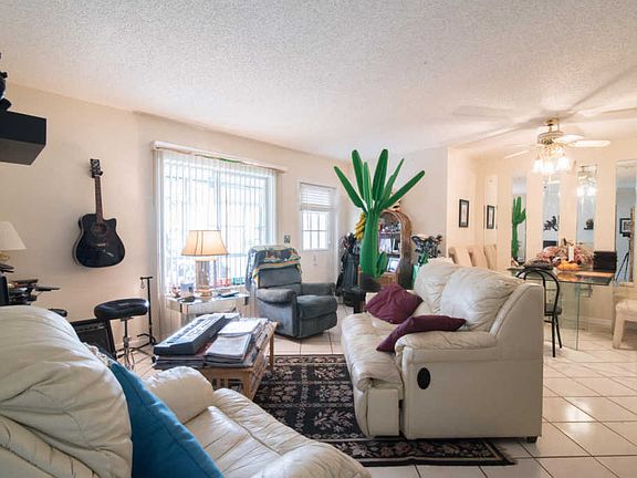 3rd image of 233 Pine Hov Cir APT D-1
