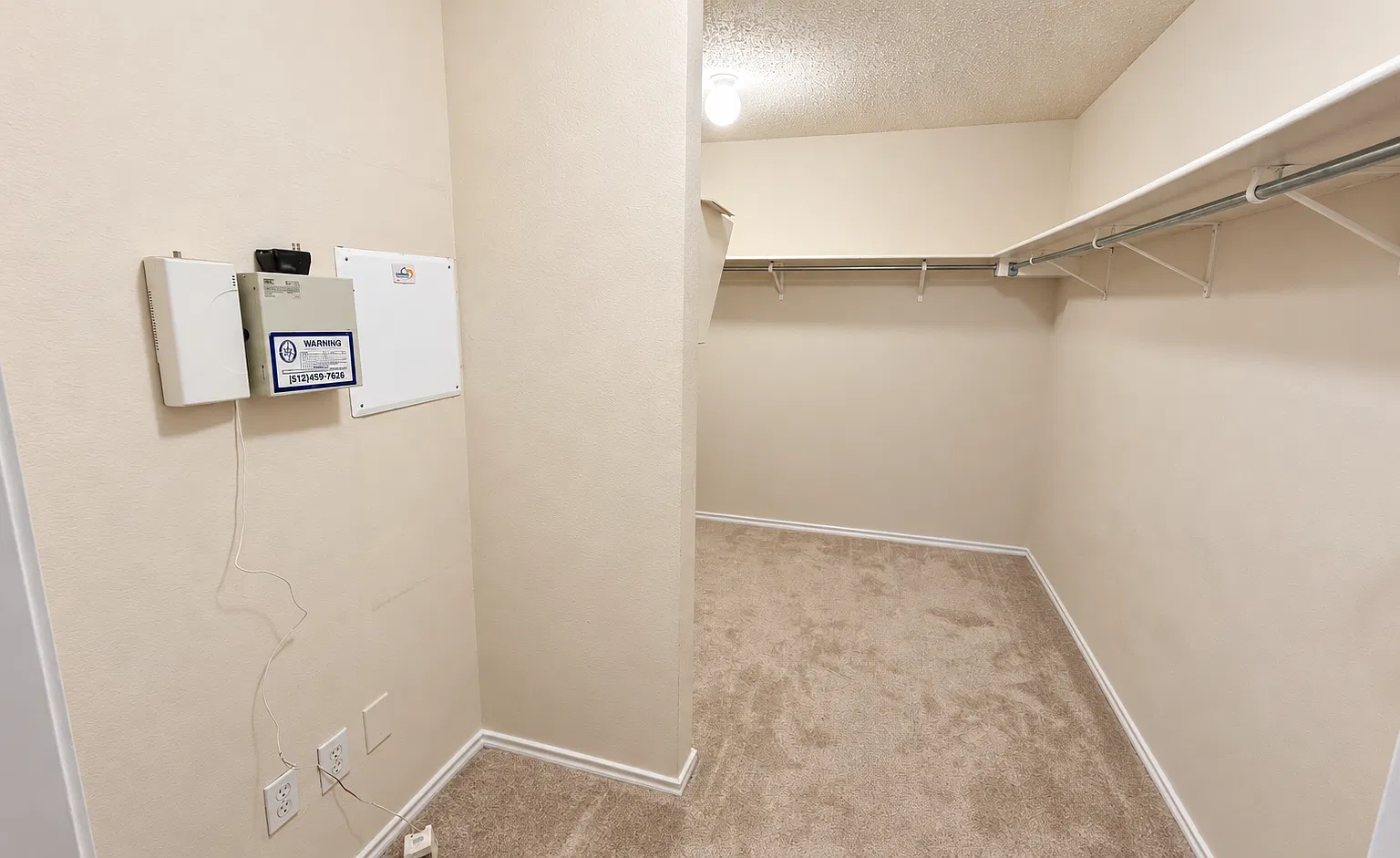 4 bed, 2.5 bath, 2488 sqft, $2,195 — Photo 4