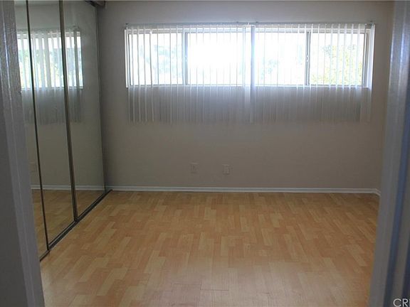 5th image of 20134 Leadwell St Unit 274