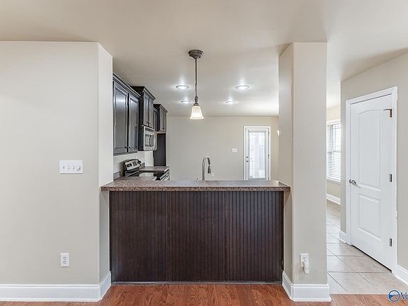 4th image of 121 Meadow Land Dr