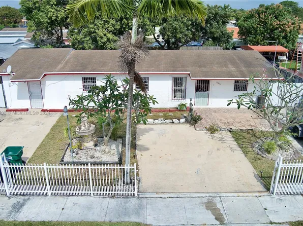 15621 SW 300th St, Homestead, FL 33033