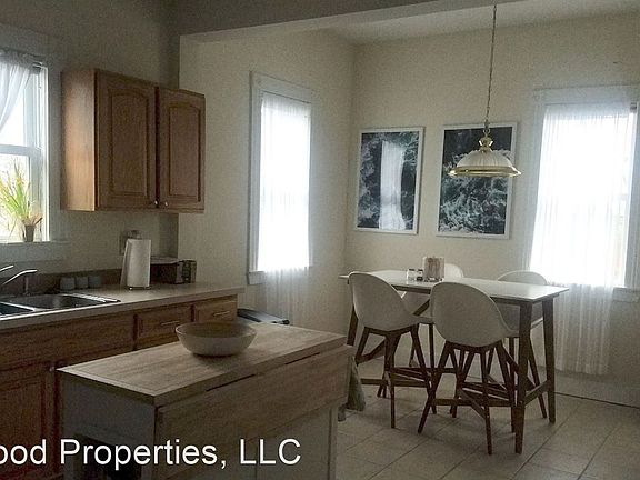 5th image of 114 Lawrence St #4782766